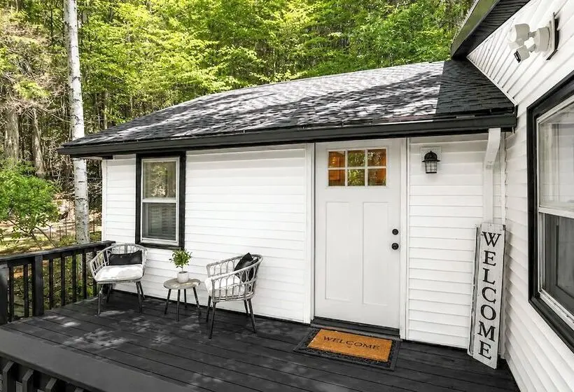 High Design Monroe Cabin On 2 Private Acres!
