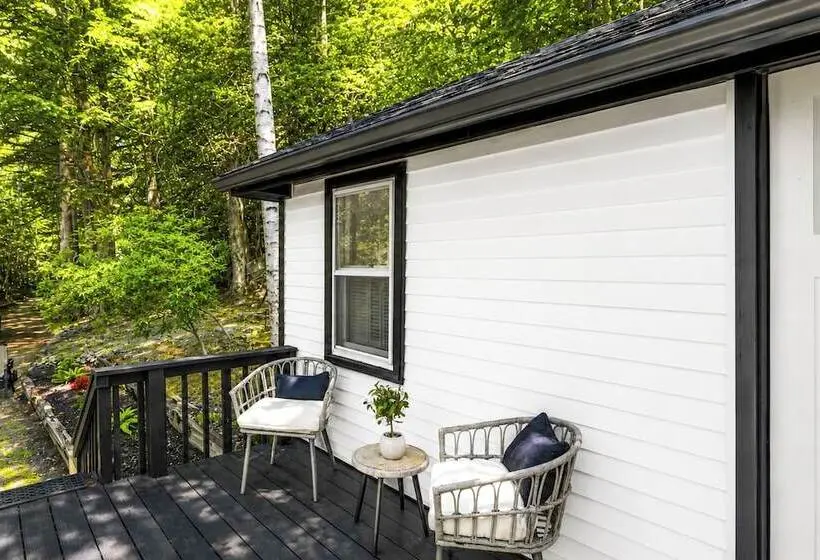High Design Monroe Cabin On 2 Private Acres!