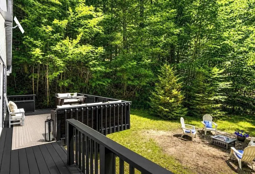 High Design Monroe Cabin On 2 Private Acres!