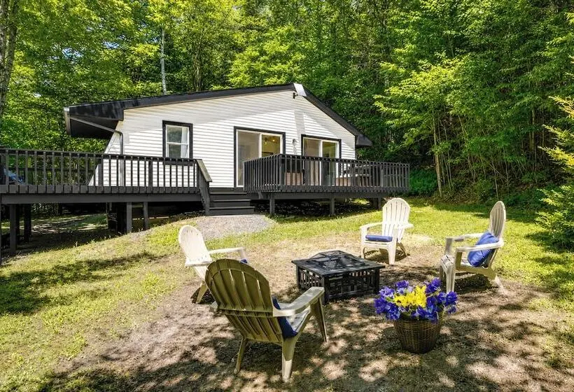 High Design Monroe Cabin On 2 Private Acres!