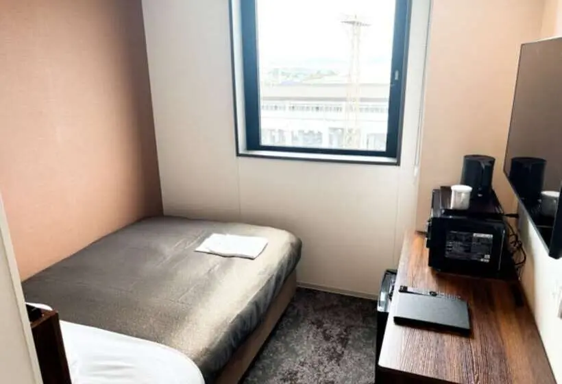 Hotelli Livemax Tokuyama Ekimae