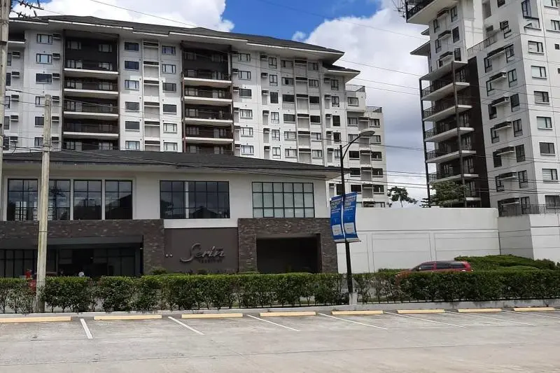 ホテル Avida Units Staycation Near Ayala Serin Tagaytay
