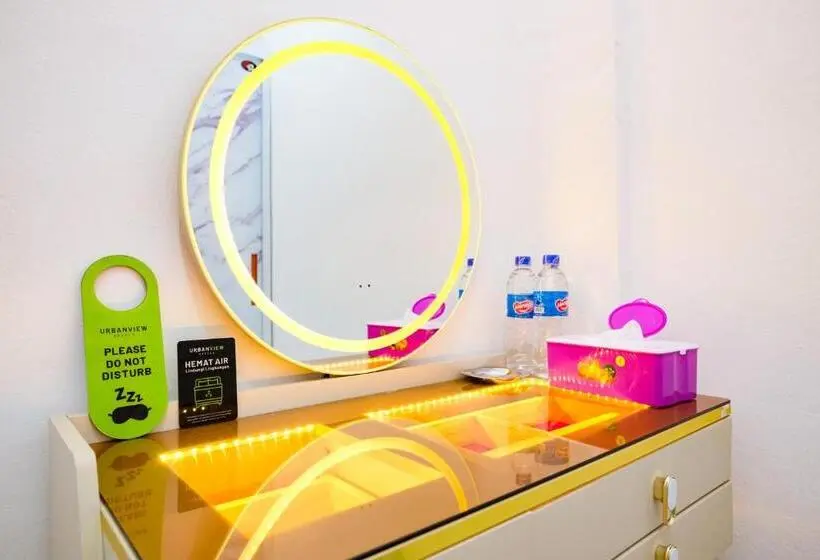 ホテル Urbanview Tiana Residence Nagoya Batam By Reddoorz
