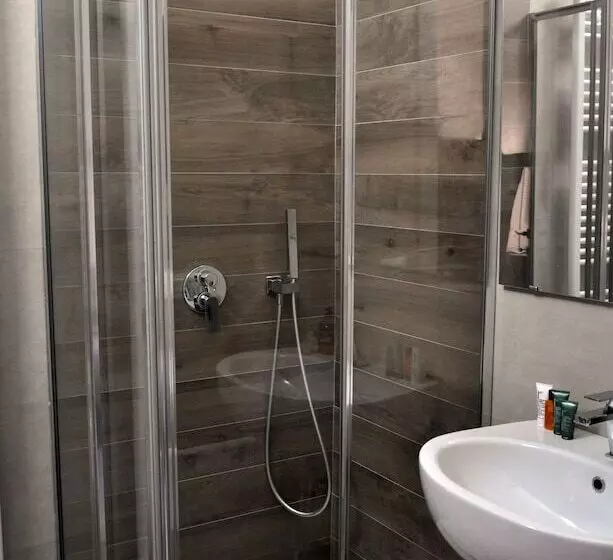 تختخواب و صبحانه Kalurya