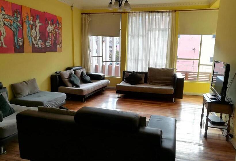 Community Hostel Quito