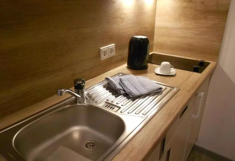 Hotelli M24   Alle Zimmer Mit Küchenzeile