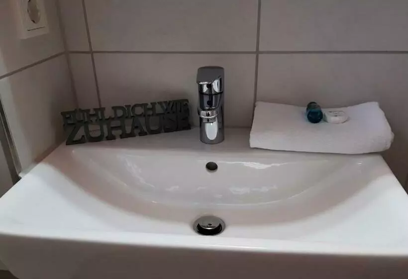 Hotelli M24   Alle Zimmer Mit Küchenzeile