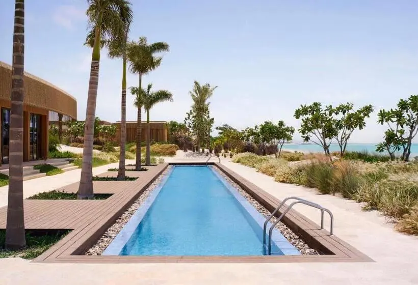 هتل Nujuma, A Ritz Carlton Reserve