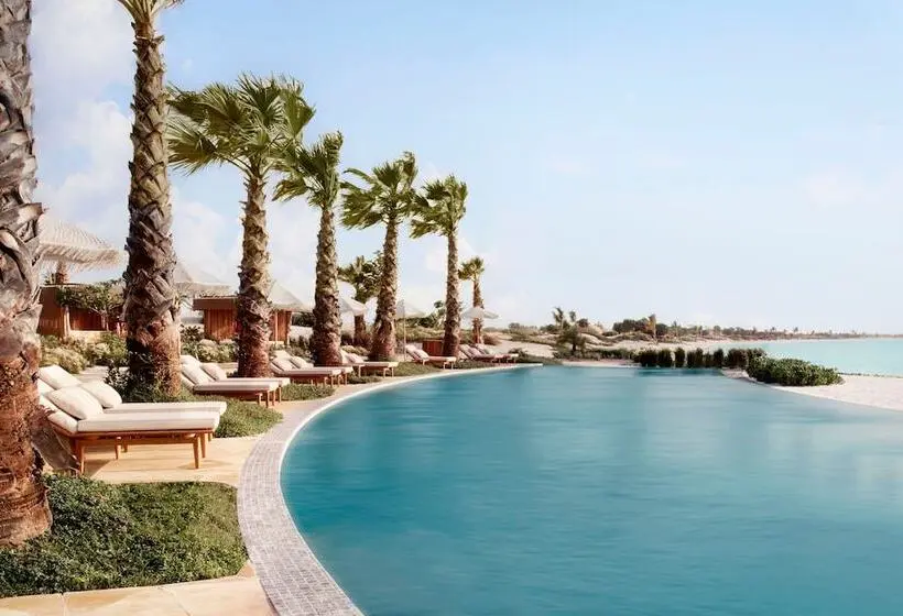 هتل Nujuma, A Ritz Carlton Reserve