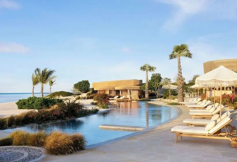 هتل Nujuma, A Ritz Carlton Reserve