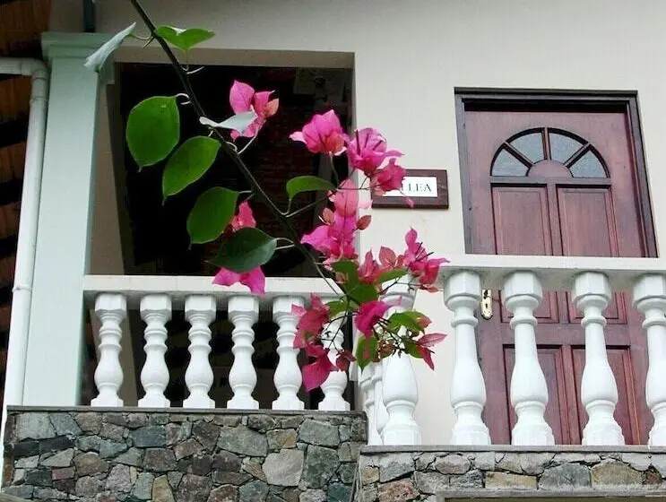 هتل Romance Bungalows