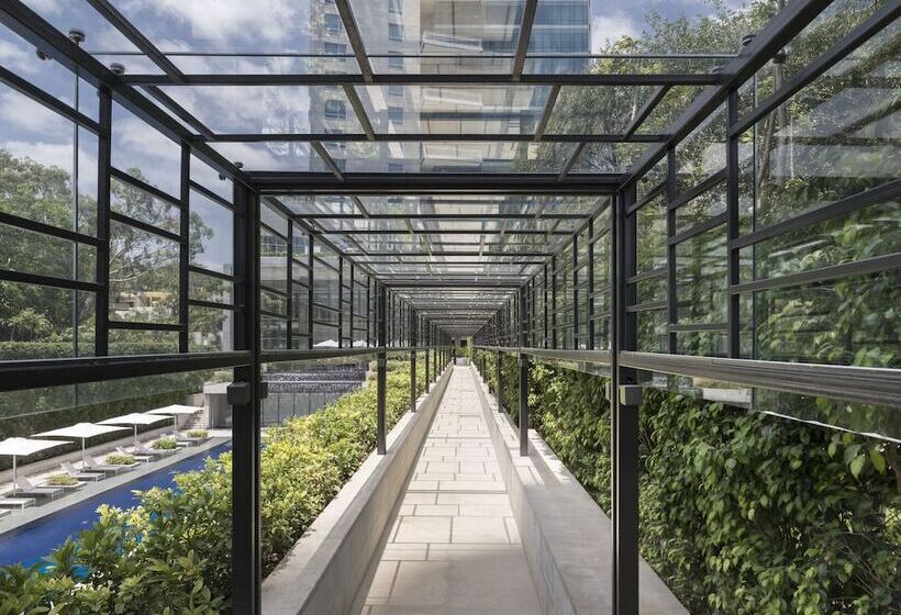 Four Seasons Hotel Bengaluru At Embassy One