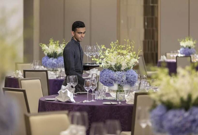 Four Seasons Hotel Bengaluru At Embassy One