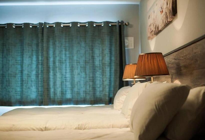 پانسیون Sinnotts Bar