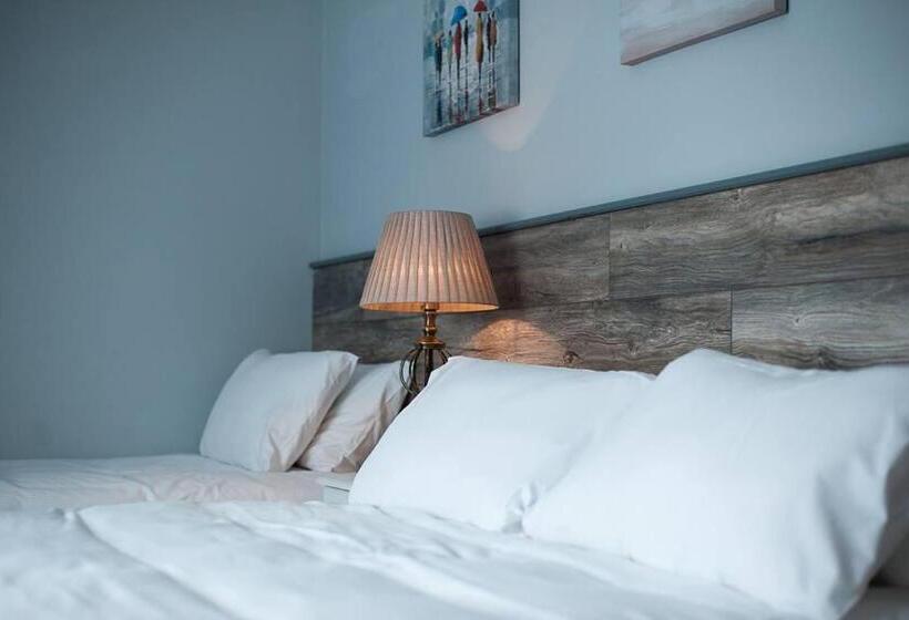 پانسیون Sinnotts Bar