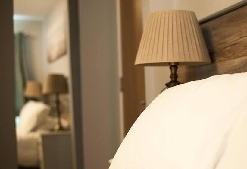 پانسیون Sinnotts Bar