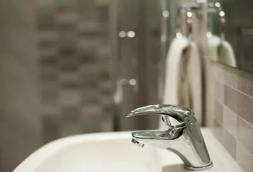 پانسیون Sinnotts Bar