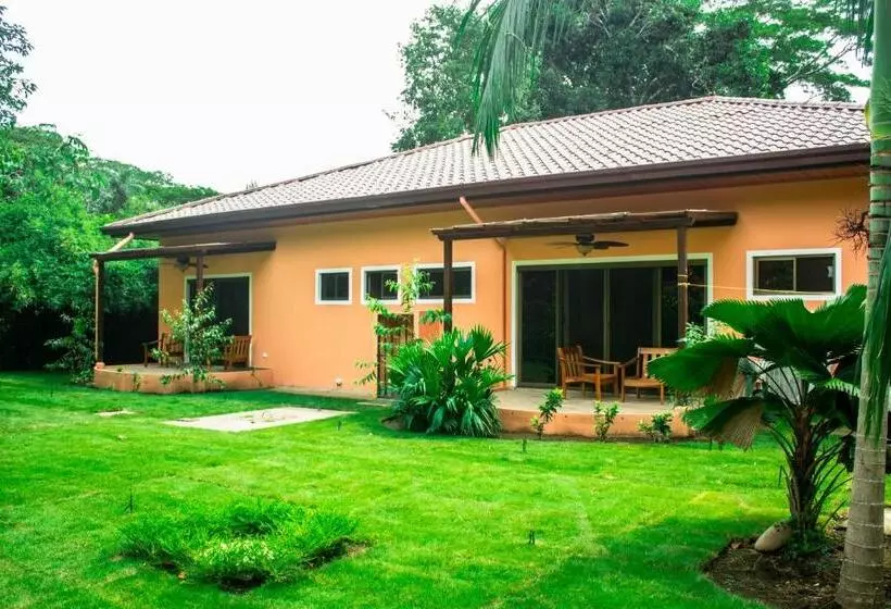 ベッドアンドブレックファースト Boutique Patampa