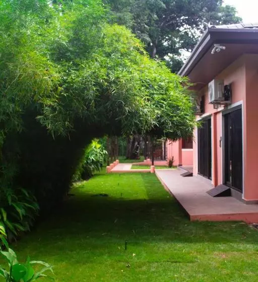 ベッドアンドブレックファースト Boutique Patampa