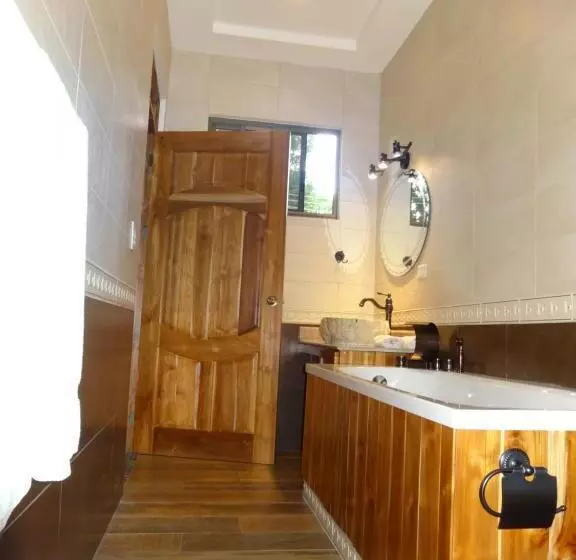 ベッドアンドブレックファースト Boutique Patampa