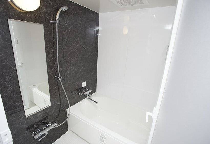 בית מלון כפרי Lantana Osaka