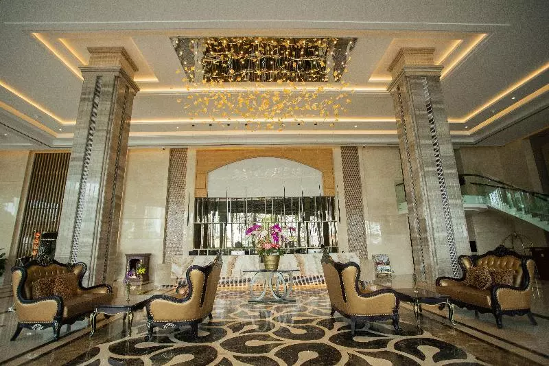 هتل The Mira Central Park