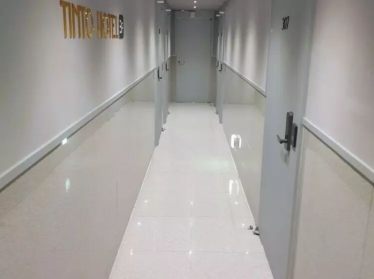 ホテル Tinto