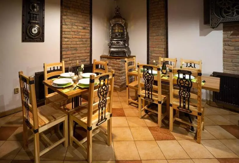 Majatalo Stara Plynarna