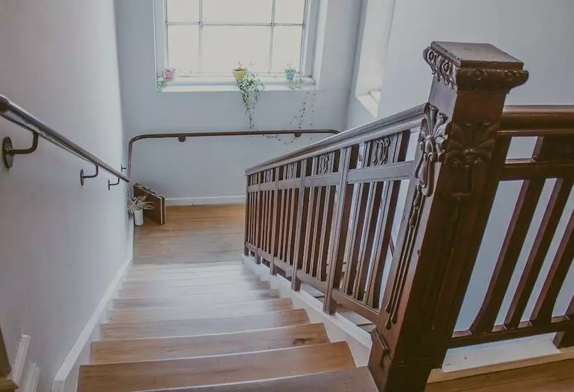 Vila Santa Eulalia Hostel