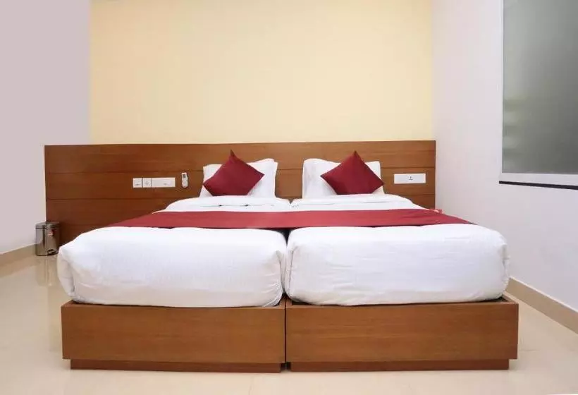 ホテル Ayodhya Residency