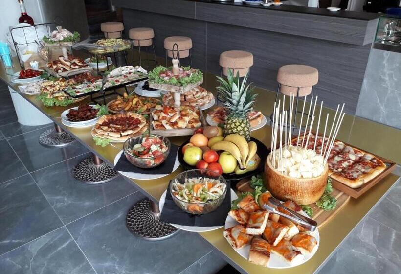 בית מלון כפרי Lake Como Golf