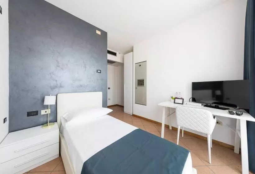 Hotelli Lake Como Golf