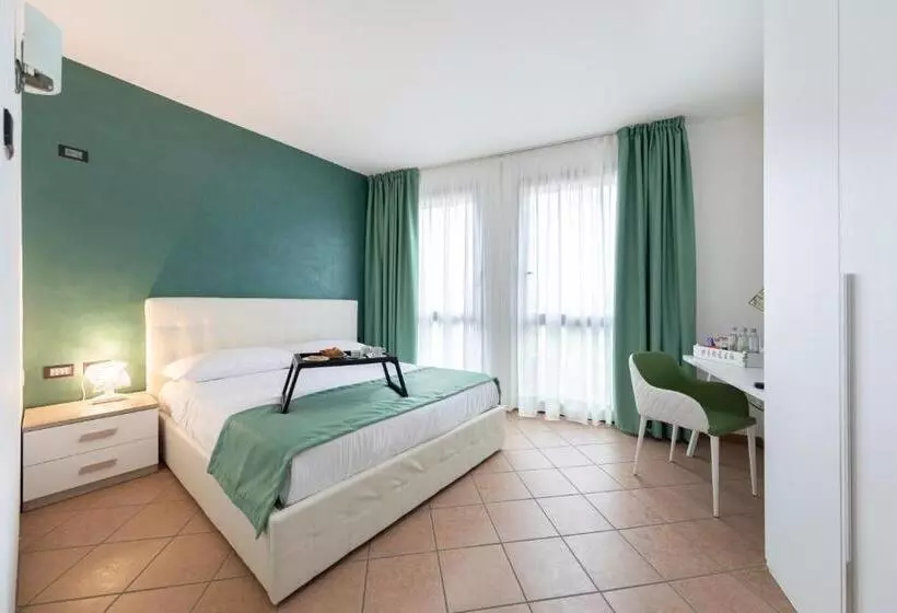 Hotelli Lake Como Golf