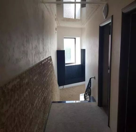 پانسیون Casa Lipianu