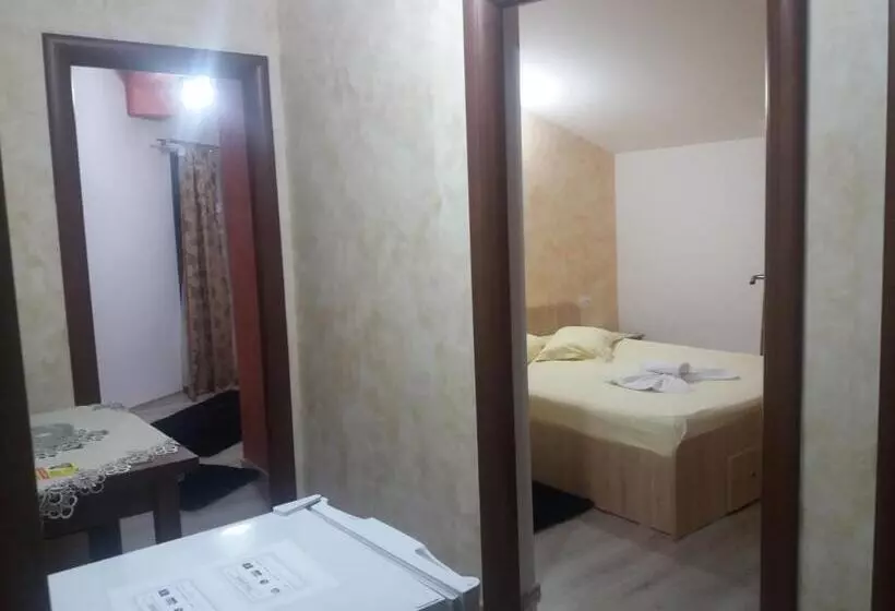 پانسیون Casa Lipianu