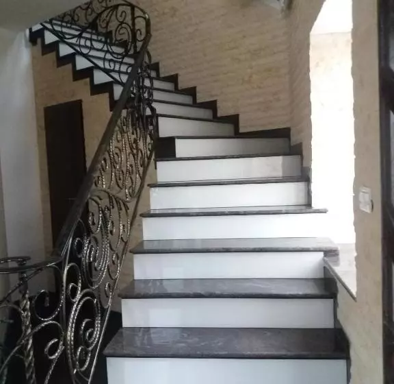 پانسیون Casa Lipianu