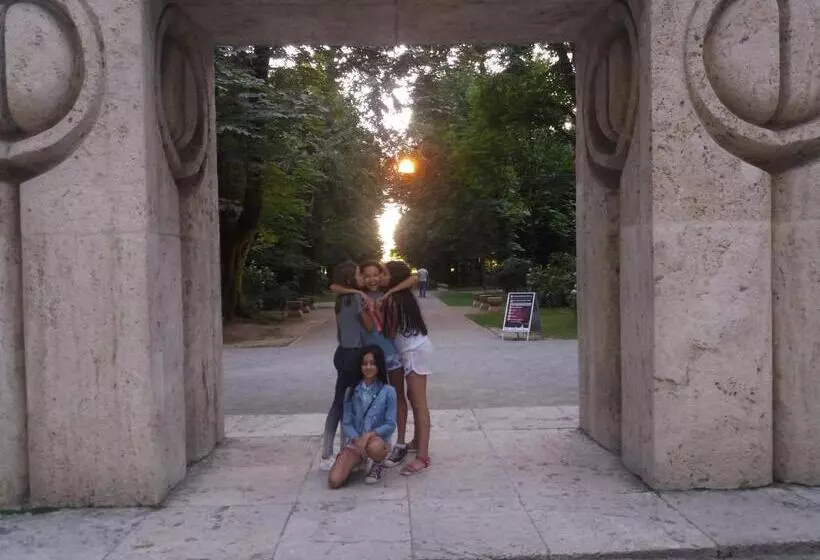 پانسیون Casa Lipianu