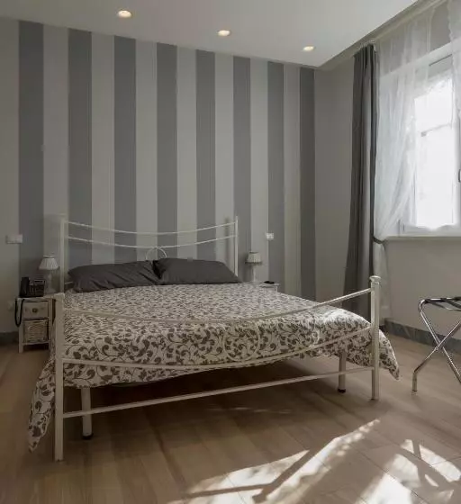 ベッドアンドブレックファースト Merlo D'oro