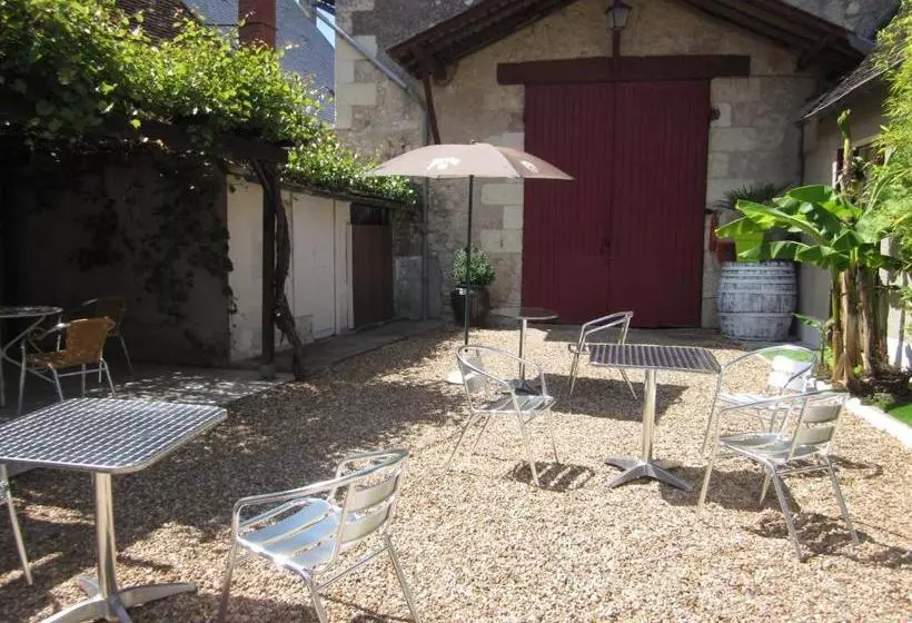 Hotelli Auberge Du Lion D Or