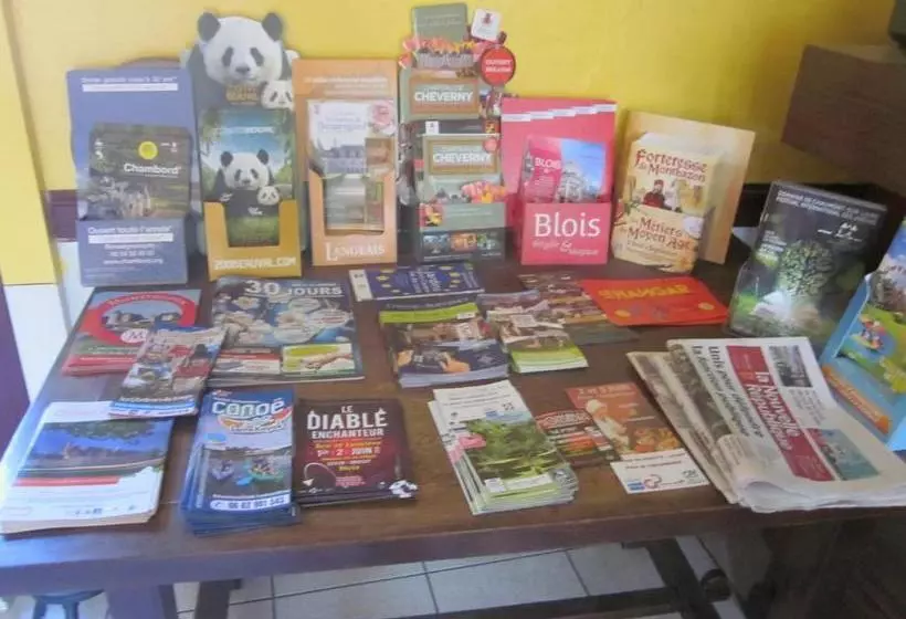 Hotelli Auberge Du Lion D Or