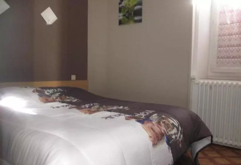 Hotelli Auberge Du Lion D Or