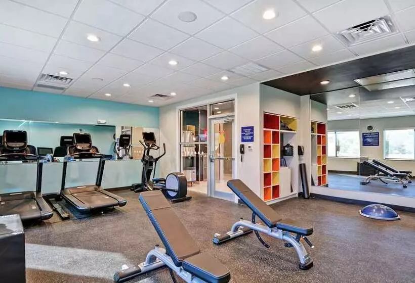 ホテル Tru By Hilton Baton Rouge Citiplace, La