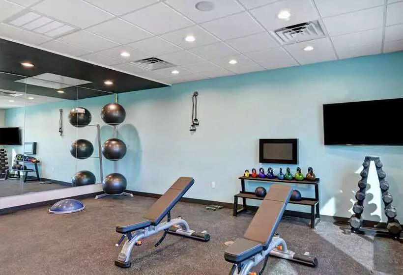 ホテル Tru By Hilton Baton Rouge Citiplace, La