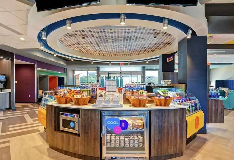 ホテル Tru By Hilton Baton Rouge Citiplace, La