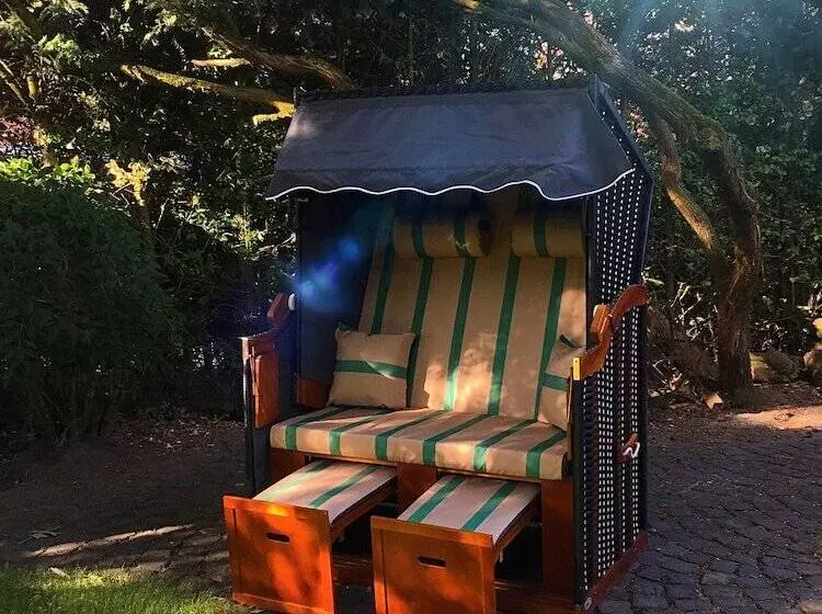 Majatalo Lilis Kleines