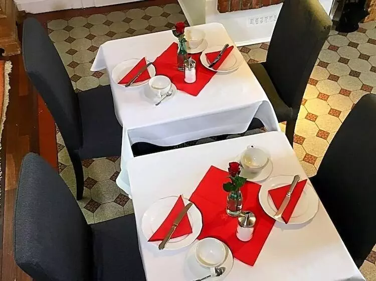 Majatalo Lilis Kleines