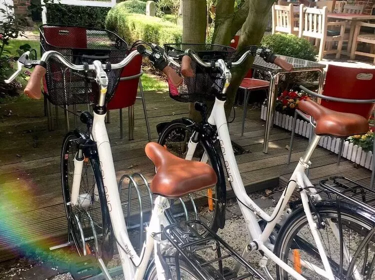 Majatalo Lilis Kleines