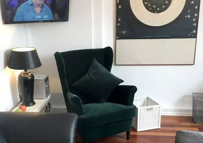 Majatalo Lilis Kleines