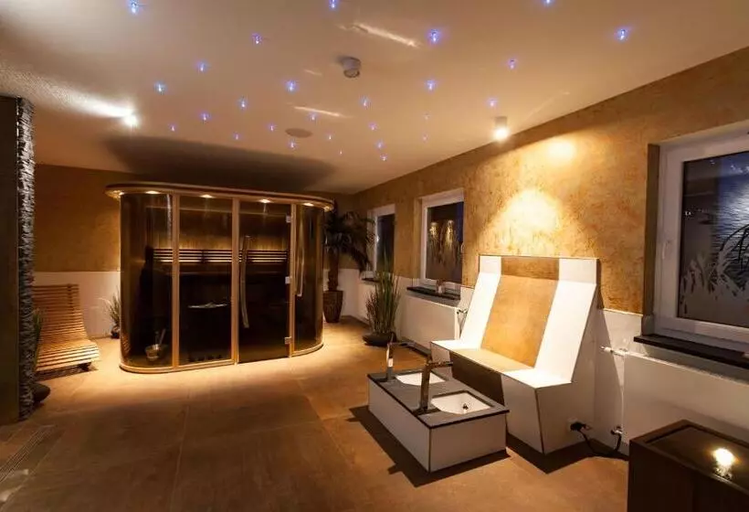 Aamiaismajoitus (B&B) Aragon   Hotel   Garni