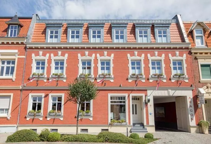 Aamiaismajoitus (B&B) Aragon   Hotel   Garni